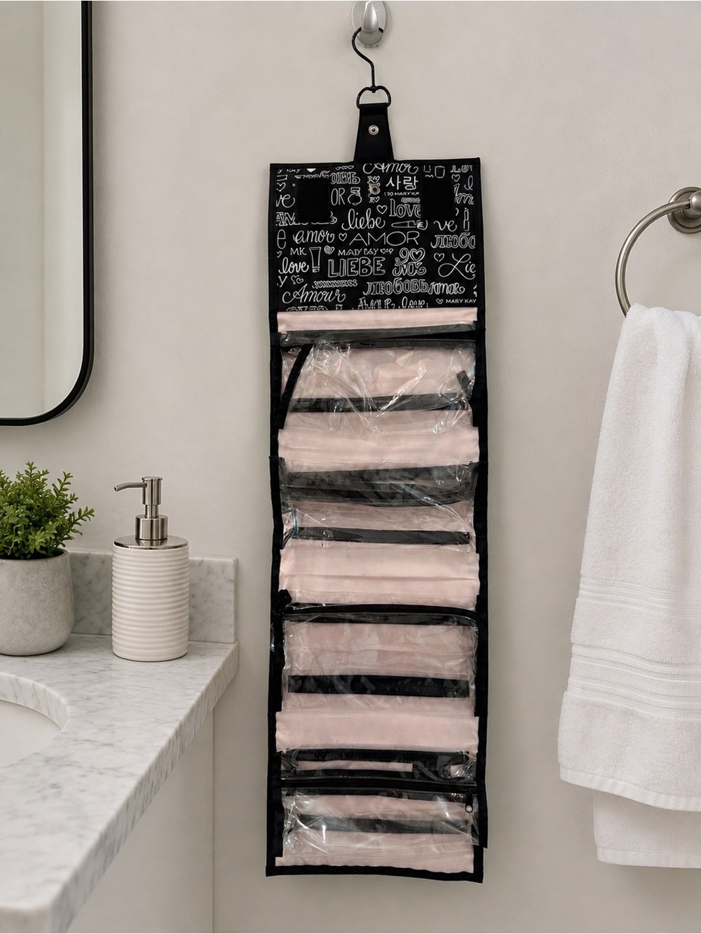 NEW Mary Kay Travel Roll-Up Makeup Bag discontinued design “Love Amor Amour”